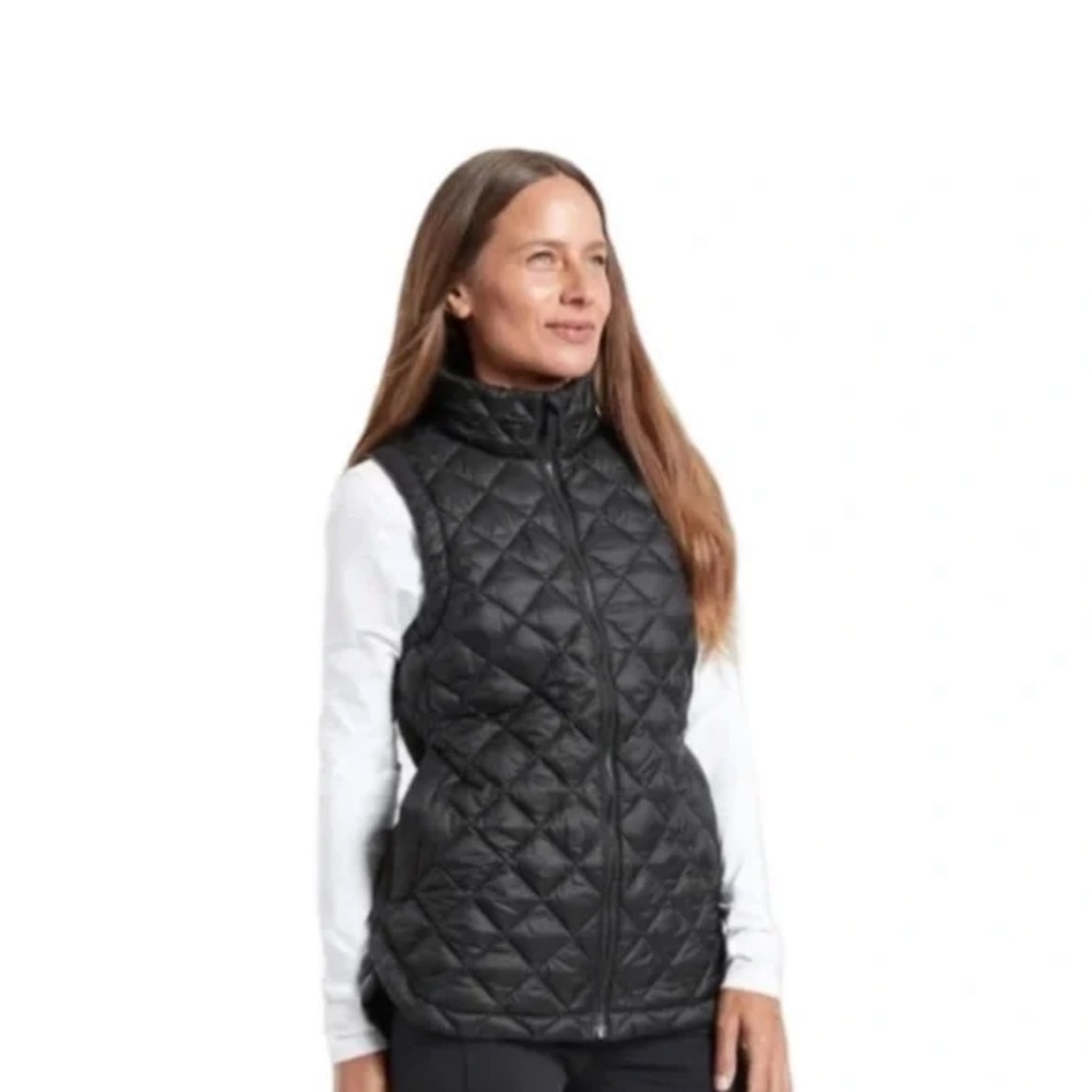Athleta Whisper Featherless Puffer Vest